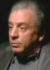 Актер Винни Велла