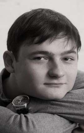 Актер Глеб Пускепалис