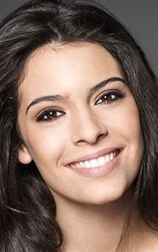 Актер Клаудия Траисак