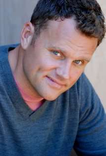 Актер Кирк Уорд