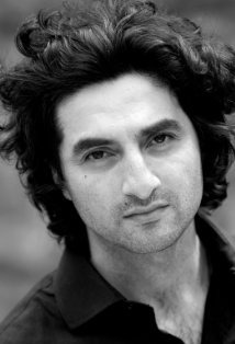 Актер Pushpinder Chani