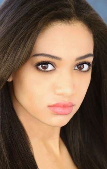 Актер Саманта Джейд Логан