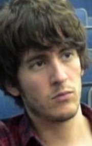 Актер Дастин Сегура-Суарес