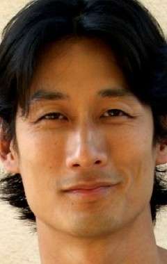 Актер Илрам Чои