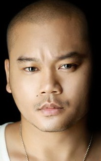 Актер Анулит Синтарафон