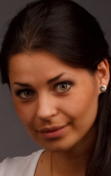 Актер Елена Купрейчик