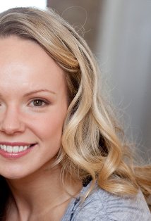 Актер Эшли Адамчик