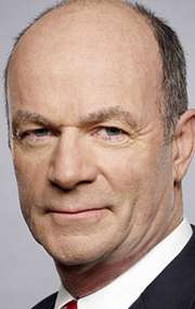 Актер Джон Финн