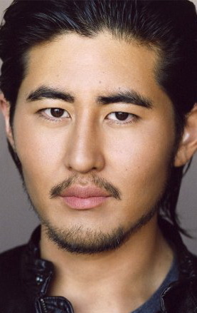 Актер Брайан С. Хироно