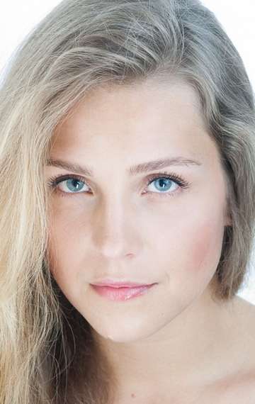 Актер Елена Дудина