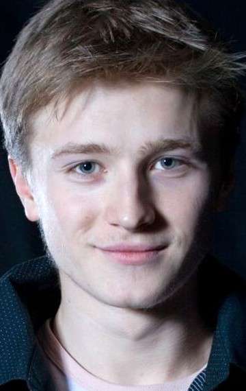 Актер Вячеслав Чепурченко