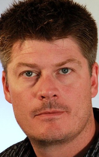 Актер Джим Нисиеки