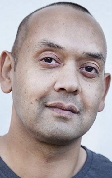 Актер Ашек Ахтар