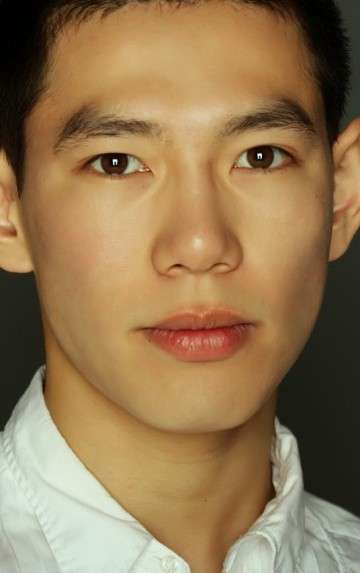 Актер Евгений Сангаджиев