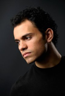 Актер Аллан Оливейра