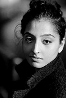 Актер Эллора Торчия