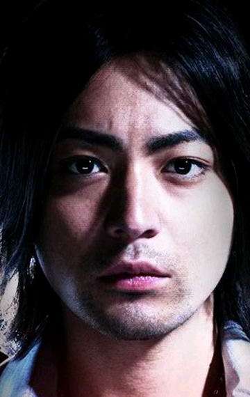 Актер Такаюки Ямада