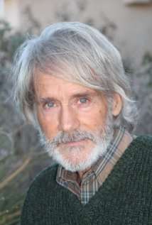 Актер Тим Малони