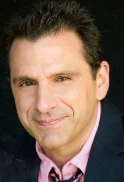 Актер Питер Аллас