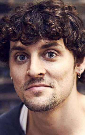 Актер Питер Кэмпион