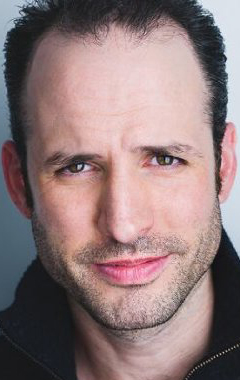 Актер Крис Ньюман