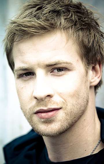 Актер Энгус МакЛарен