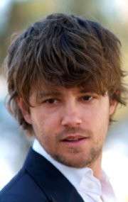 Актер Мэтт Доран