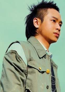 Актер Девон Сонг