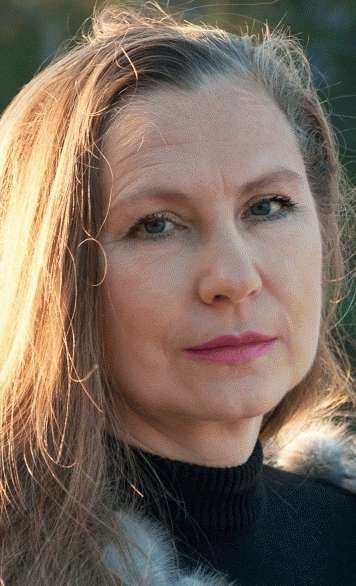 Актер Галина Букатина