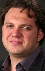 Актер Алексей Аникин