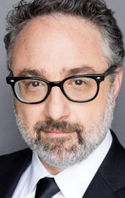 Актер Пол Шакман