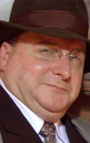 Актер Михаил Романов