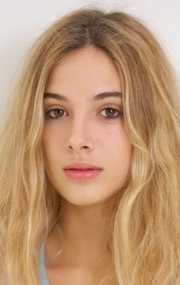 Актер Анна Луиза Капаса