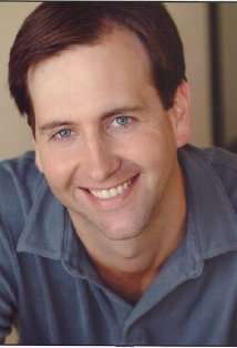 Актер Морган Симпсон