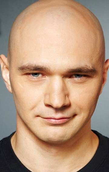 Актер Владислав Лешкевич