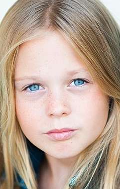 Фото Изабелла Крамп