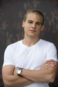 Актер Сид Митчелл