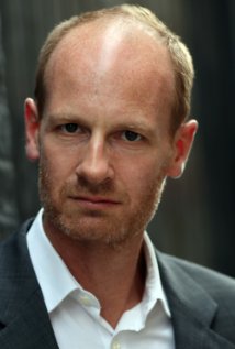 Актер Джон Маккэй