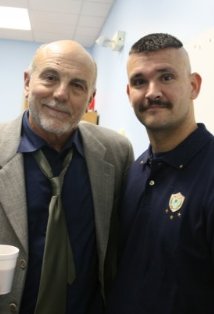 Актер Родни Луис Акино