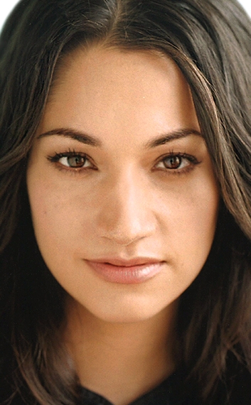 Актер Миша Расайя