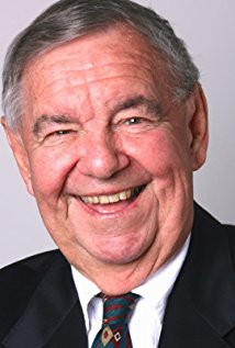 Актер Мерв Смит