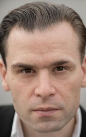 Актер Кристиан Хартинг