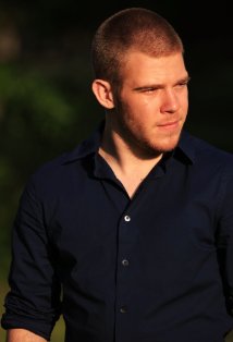 Актер Робин А. Коул