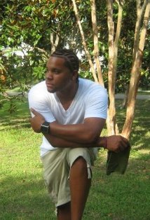 Актер Джошуа Бро