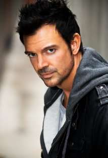 Актер Эрик Блоссом