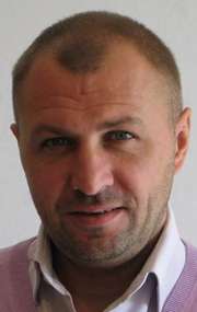 Актер Евгений Катаев