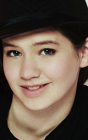 Актер Китт Барри