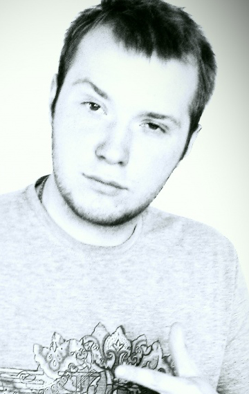 Актер Сергей Царьков