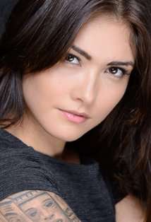 Актер Даниэлла Пинеда