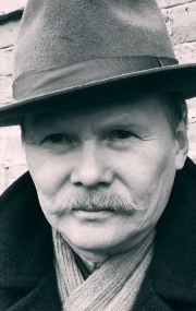 Актер Станислав Лельхов